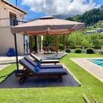 Almond Villa Kalamítsi