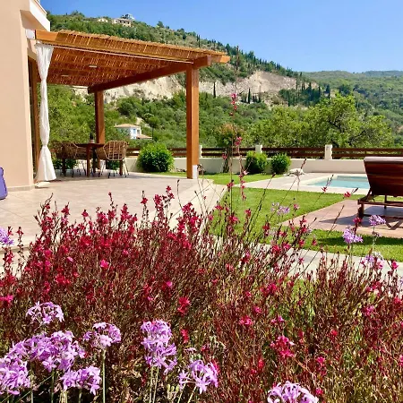 Villa Almond Kalamítsi