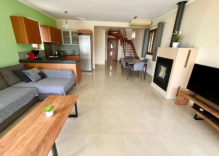 Almond Willa Kalamítsi