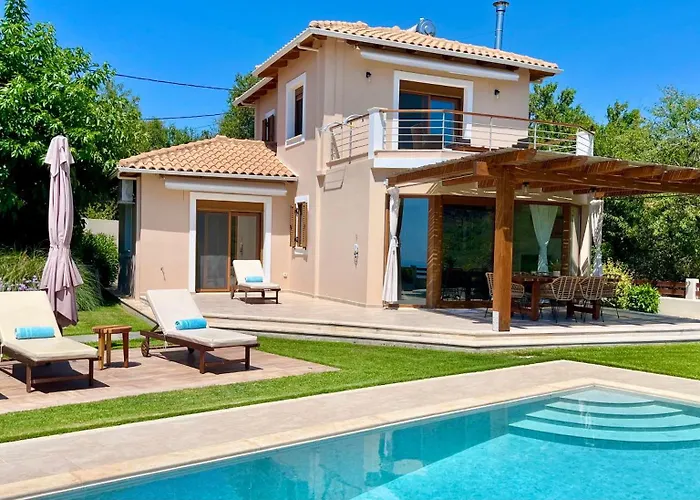 Almond Willa Kalamítsi