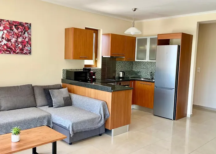 Villa Almond Kalamítsi